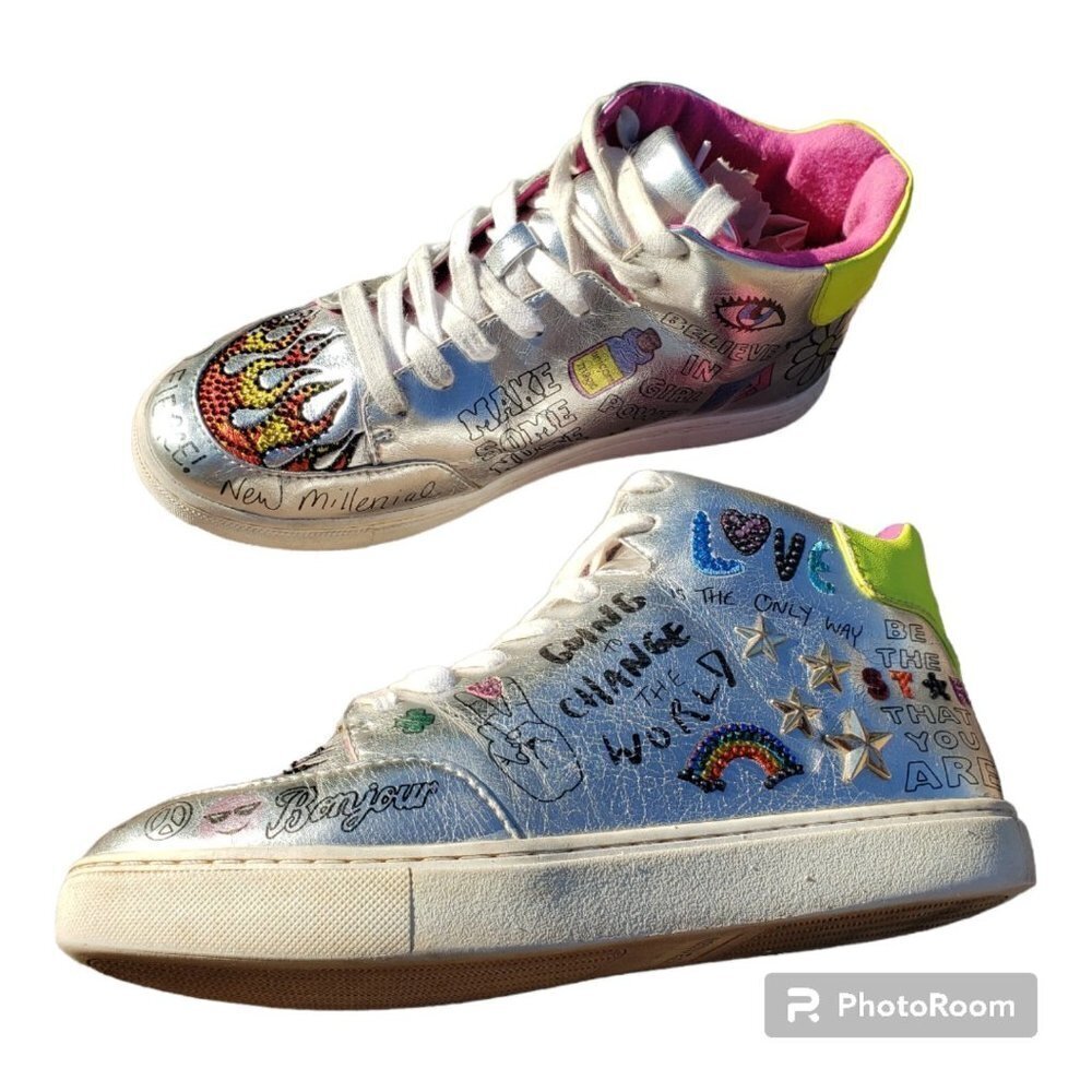 Steve Madden sz 5 hi top Hasta La Vista Girls Tennis Shoes Sneakers Metallic
